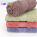 2018 Usage domestique serviette / 100% coton peigné solide couleur hôtel serviettes de bain